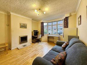 Lounge- click for photo gallery